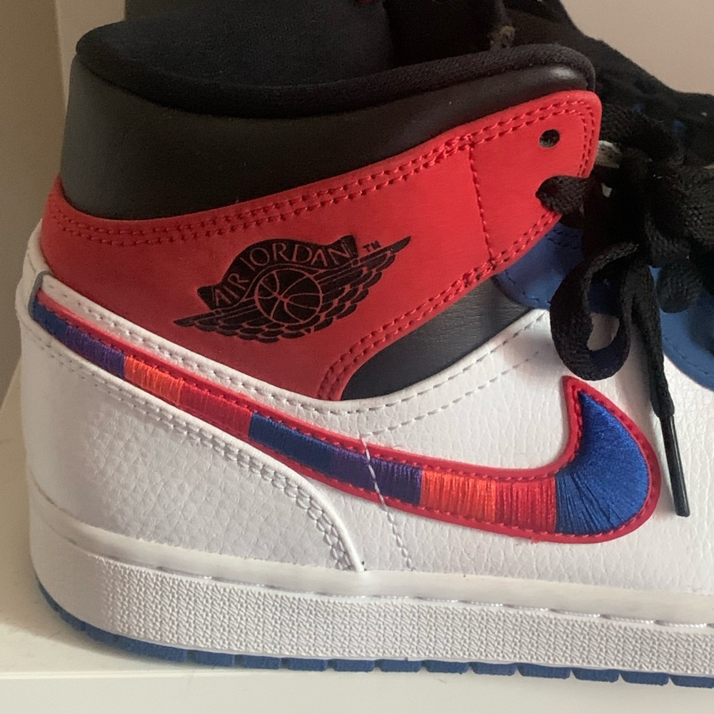 Jordan 1s - Picture 3 of 4